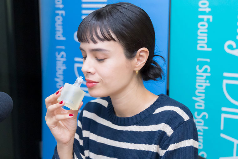 写真：introduce by SUMIRE & HIROMI