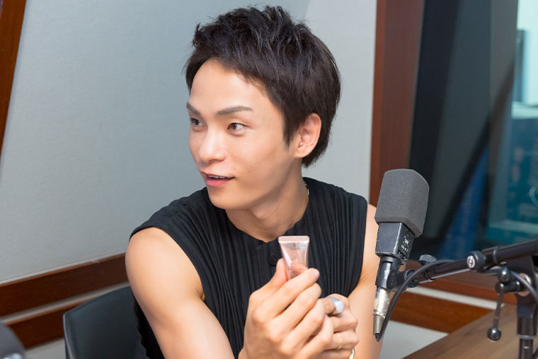 写真:introduce by SUMIRE & HIROMI