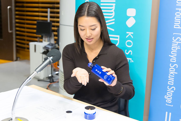 写真:introduce by SUMIRE & HIROMI