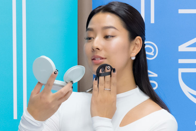 写真：introduce by SUMIRE & HIROMI