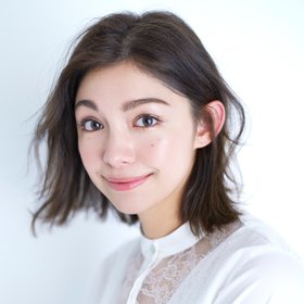 横山エリカ